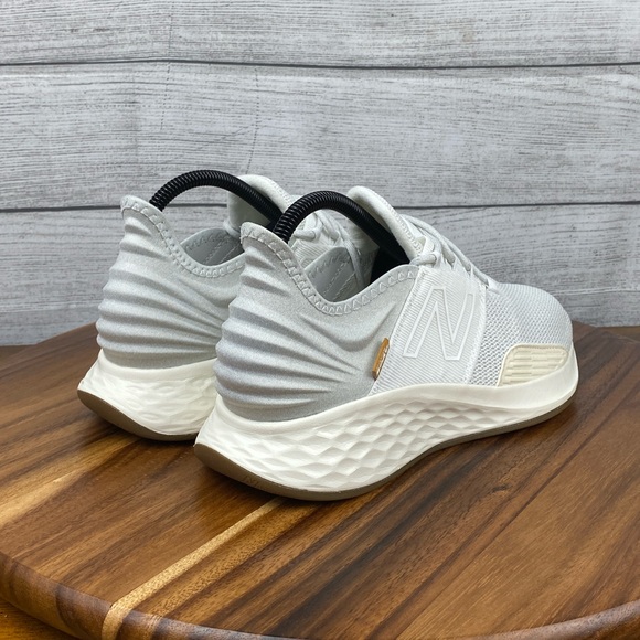 New Balance Fresh Foam Roav Paper White Shoes WROAVRW Women’s Sneaker Size 8 - Picture 5 of 12